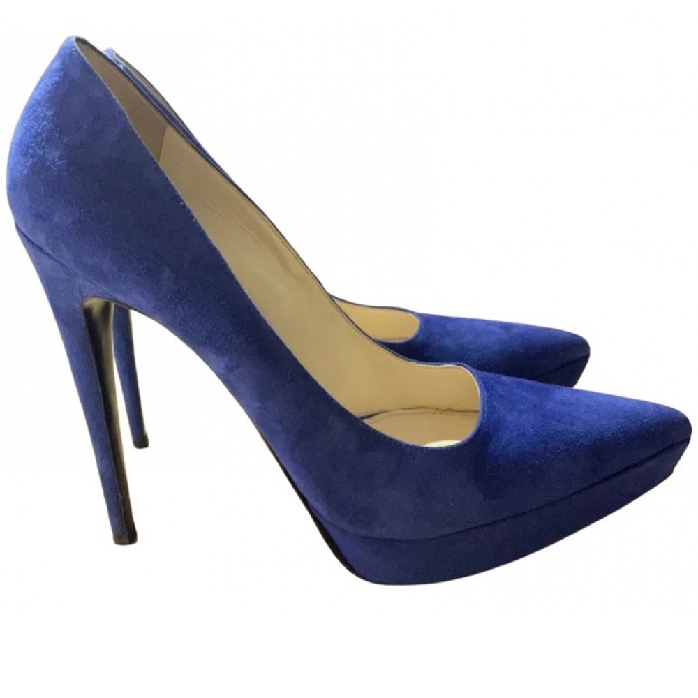 Gorgeous Prada blue suede heels with a 3cm platform 12.5cm heel height